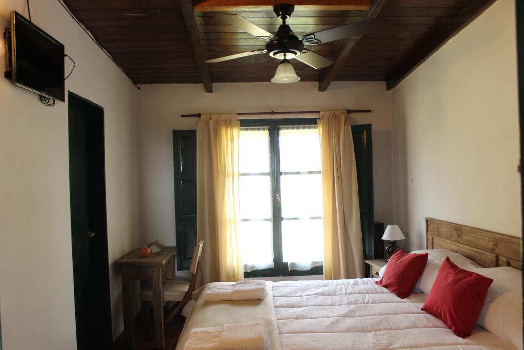 Hotel El Triunfo De Areco San Antonio de Areco Phòng bức ảnh